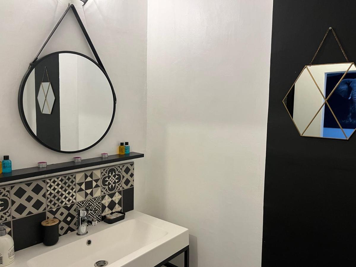 L'Eden - Joli Studio En Centre Ville Nimes Luaran gambar